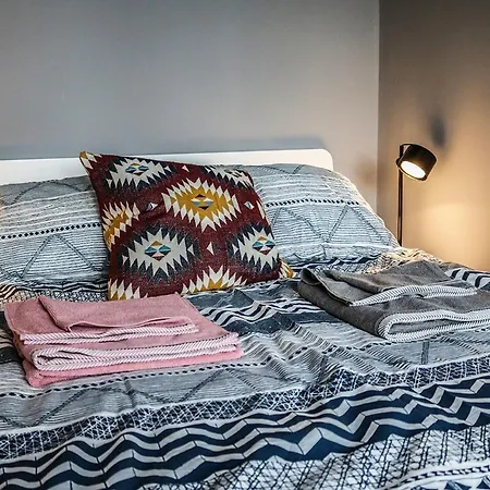Homely, Well-connected, Bright Flat In Buda Apartamento *