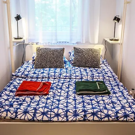 Homely, Well-connected, Bright Flat In Buda Apartamento